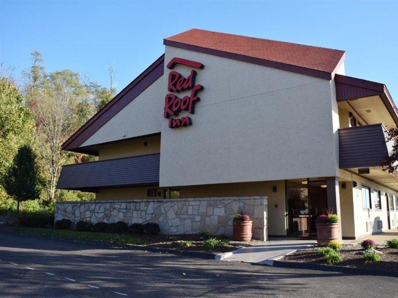 Red Roof Inn St Clairsville - Wheeling West St. Clairsville Bagian luar foto