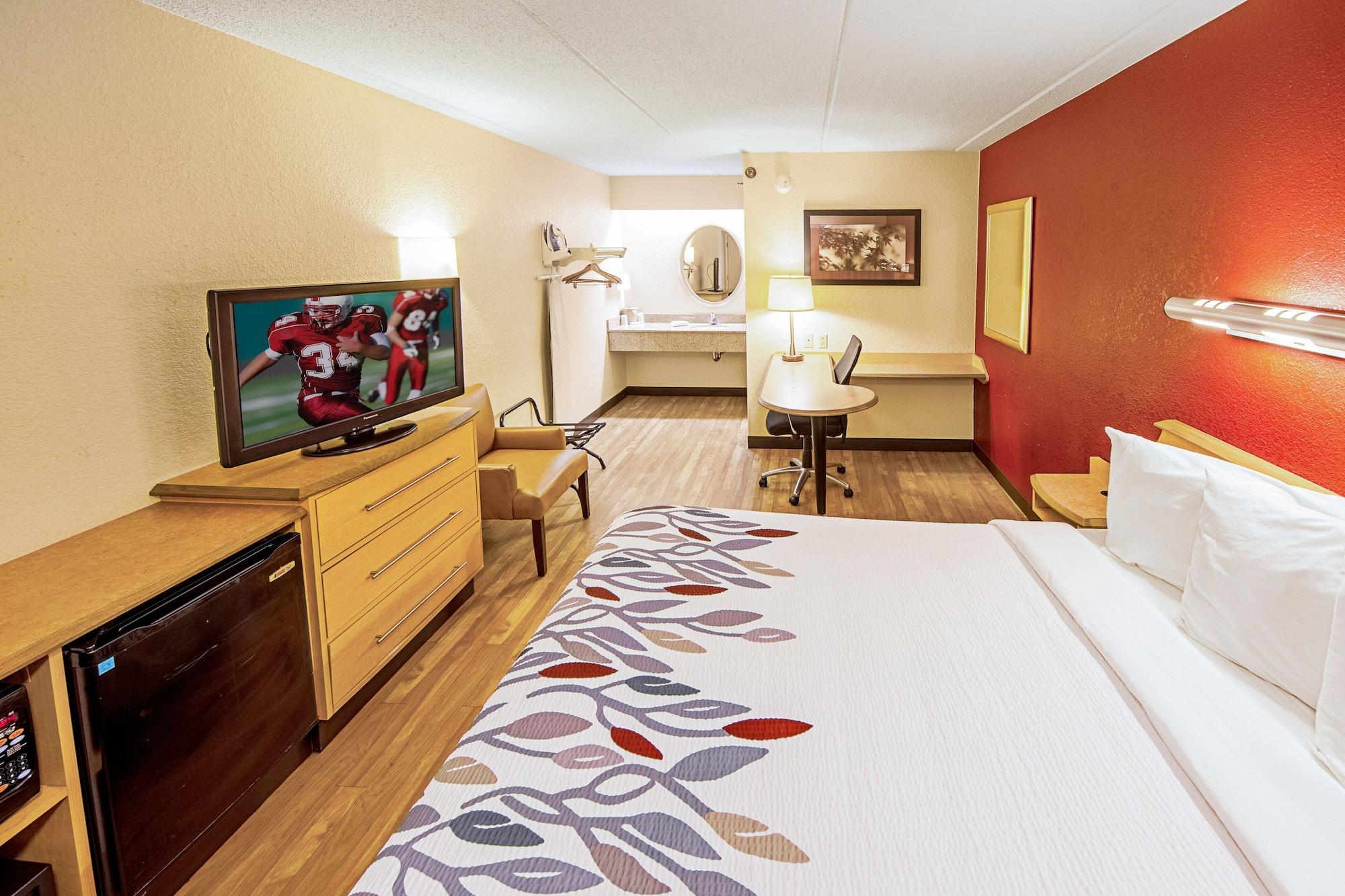 Red Roof Inn St Clairsville - Wheeling West St. Clairsville Bagian luar foto