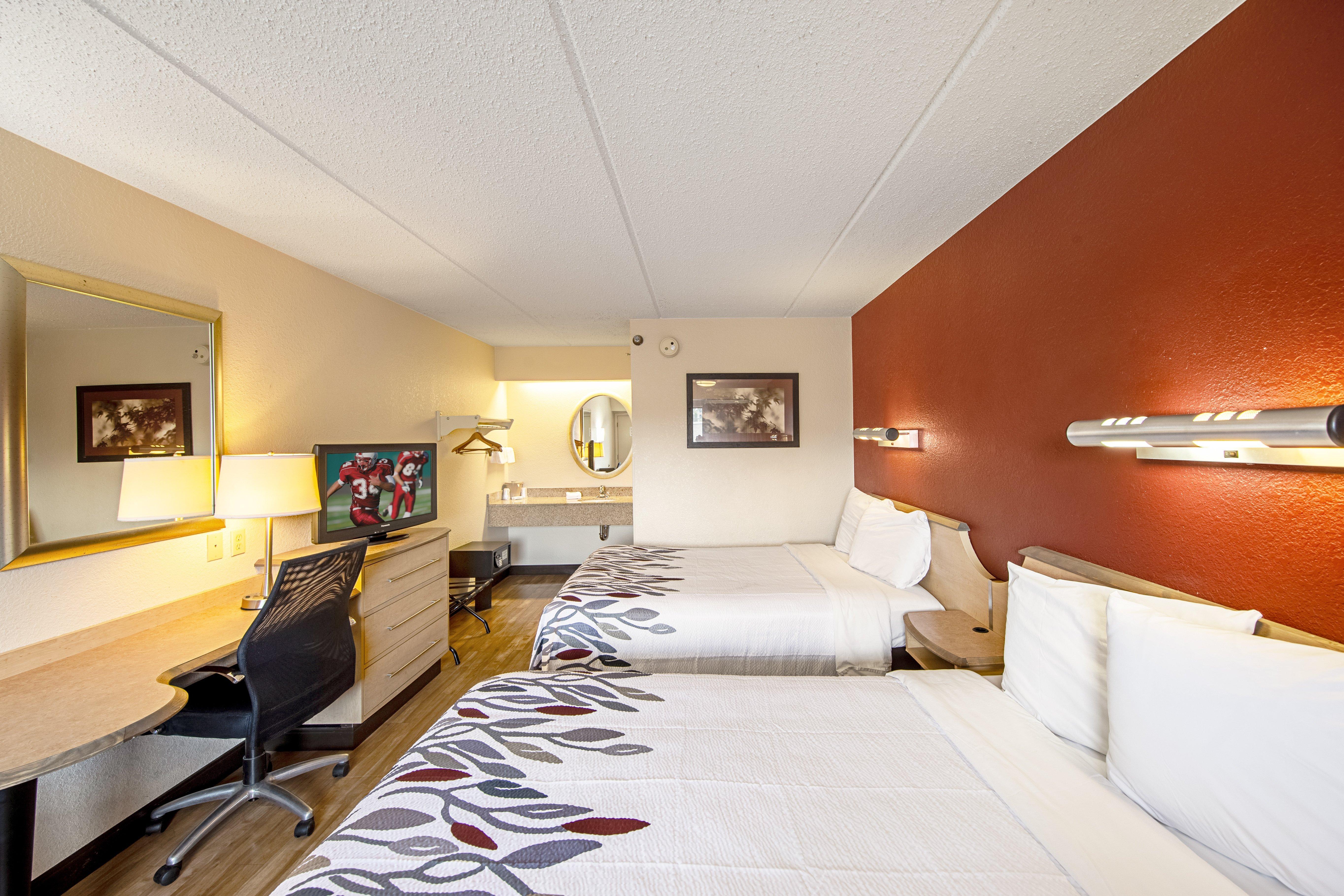 Red Roof Inn St Clairsville - Wheeling West St. Clairsville Bagian luar foto