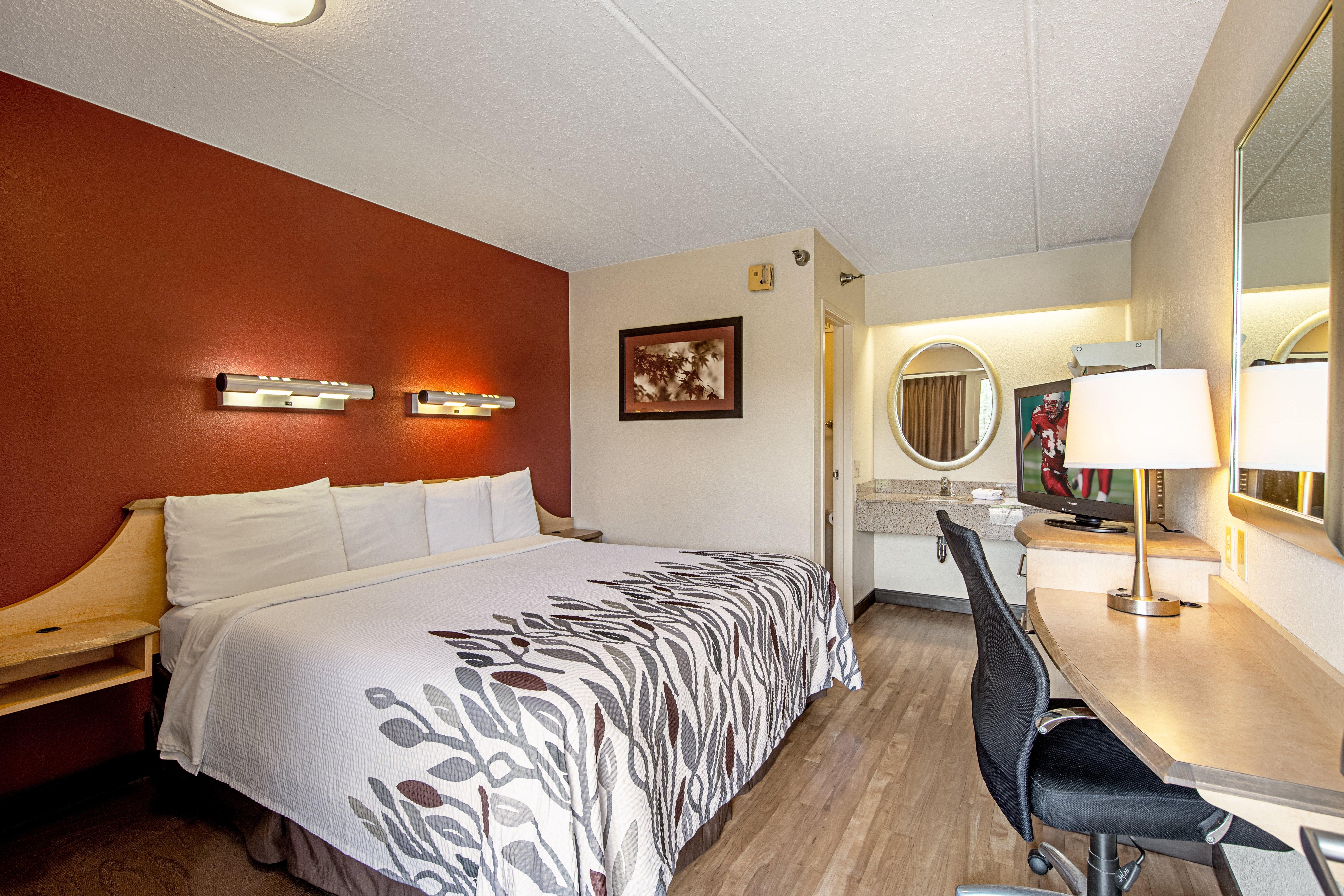 Red Roof Inn St Clairsville - Wheeling West St. Clairsville Bagian luar foto