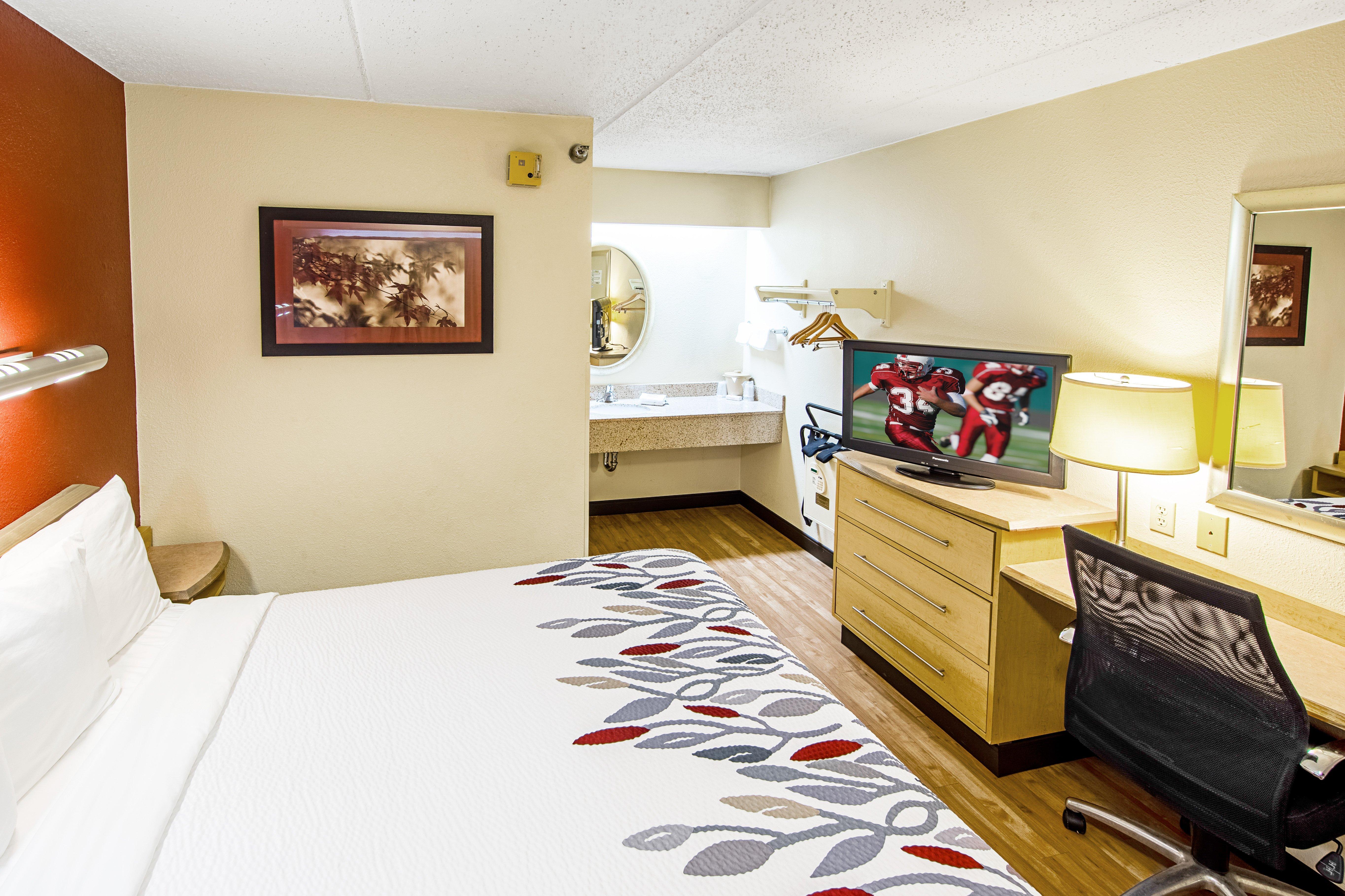 Red Roof Inn St Clairsville - Wheeling West St. Clairsville Bagian luar foto