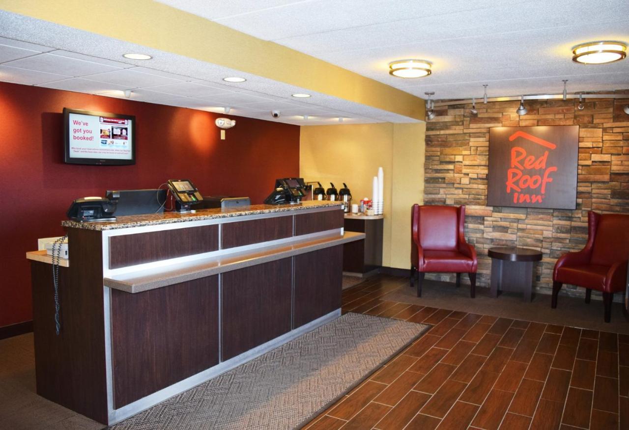 Red Roof Inn St Clairsville - Wheeling West St. Clairsville Bagian luar foto