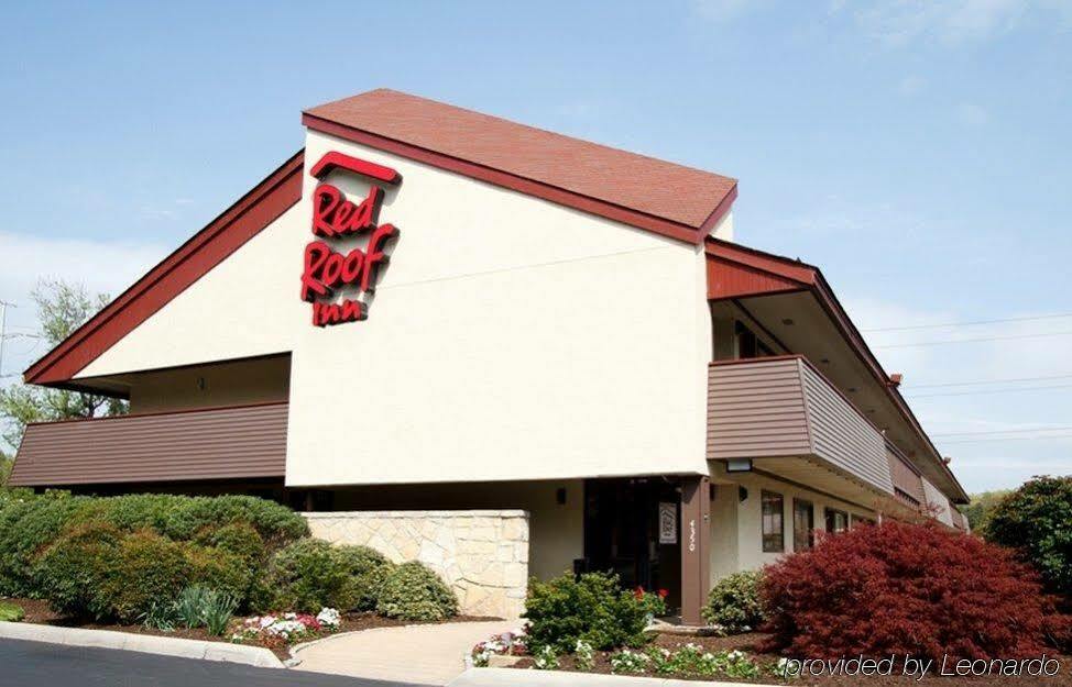 Red Roof Inn St Clairsville - Wheeling West St. Clairsville Bagian luar foto